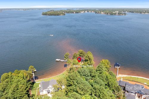 8293 Luckey Point Rd, Denver, NC, 28037-8575 | Card Image