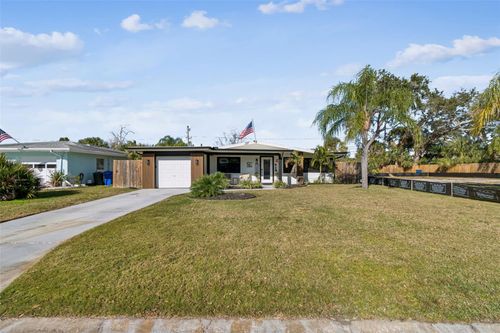 2488 Del Rio Way, DUNEDIN, FL, 34698-2016 | Card Image