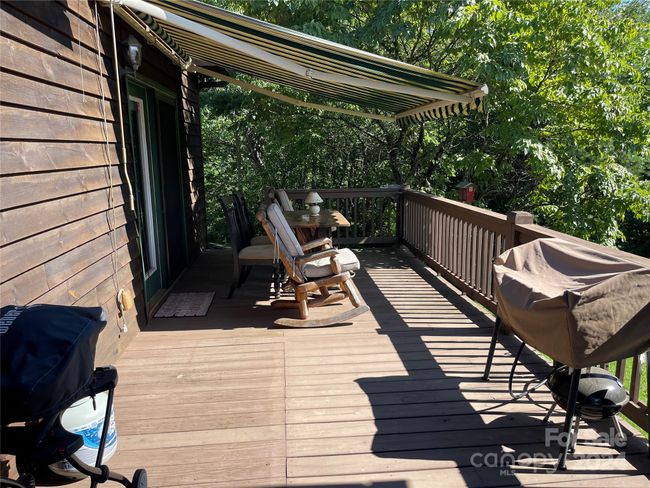 90 Twin Oaks Est, House other with 2 bedrooms, 3 bathrooms and null parking in Sylva NC | Image 29