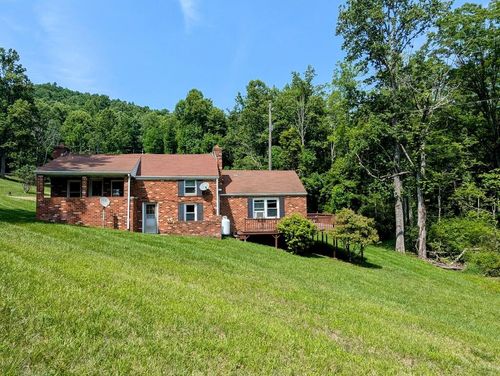 606 Haycock Rd Se, Floyd, VA, 24091-3873 | Card Image