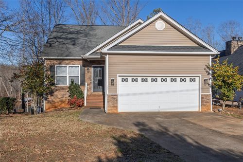 123 Broyles Cir, Townville, SC, 29689-4100 | Card Image