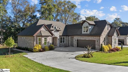 105 Bree Dr, Anderson, SC, 29621-3679 | Card Image