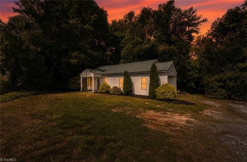 5120 Nc Highway 134, Asheboro, NC, 27205-1125 | Card Image