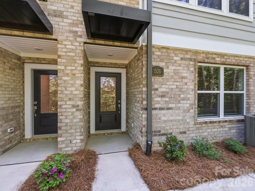 1526 Lithium Ln, Charlotte, NC, 28211-0046 | Card Image