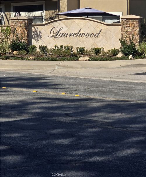 655 S Glenhurst Dr, Anaheim, CA, 92808-1927 | Card Image