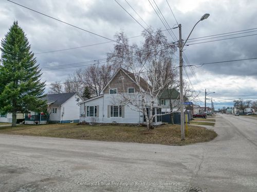 144 William St, Sturgeon Falls, ON, P2B2B5 | Card Image