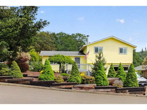 1783 Ne Todd St, Roseburg, OR, 97470-5649 | Card Image