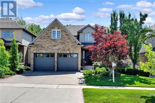 847 Creekside Dr, Waterloo, ON, N2V2S7 | Card Image
