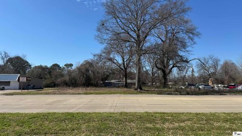 204 Kansas Ln, Monroe, LA, 71203-4724 | Card Image