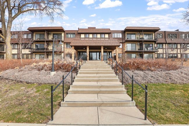APT-208 - 205 Barry Ave S, Condo with 1 bedrooms, 1 bathrooms and null parking in Wayzata MN | Image 21