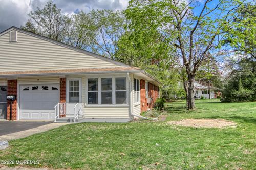 b-1 Wintergreen Ln, Manchester, NJ, 08759 | Card Image