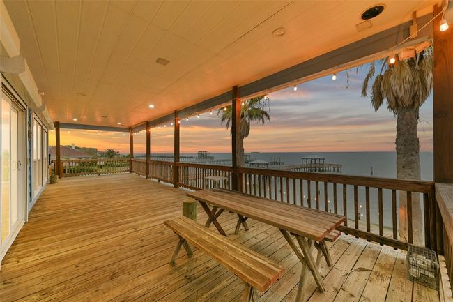427 2 Nd St, House other with 3 bedrooms, 3 bathrooms and 1 parking in San Leon TX | Image 7