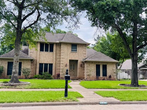 2434 Hodges Bend Cir, Sugar Land, TX, 77479-1301 | Card Image