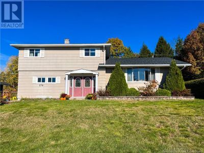 170 Elizabeth St, House other with 4 bedrooms, 2 bathrooms and null parking in Woodstock NB | Image 2