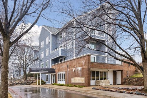 apt-202-4221 Upton Ave S, Minneapolis, MN, 55410-1561 | Card Image