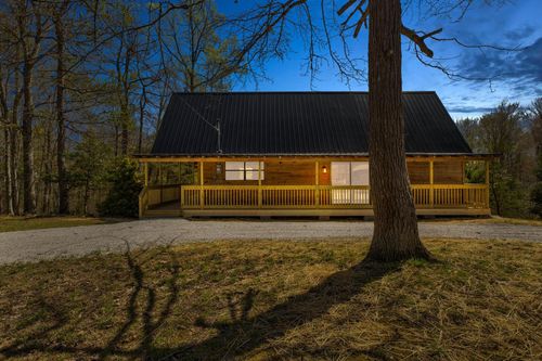 663 Twin Oaks Road, Wellington, KY, 40387 | Card Image