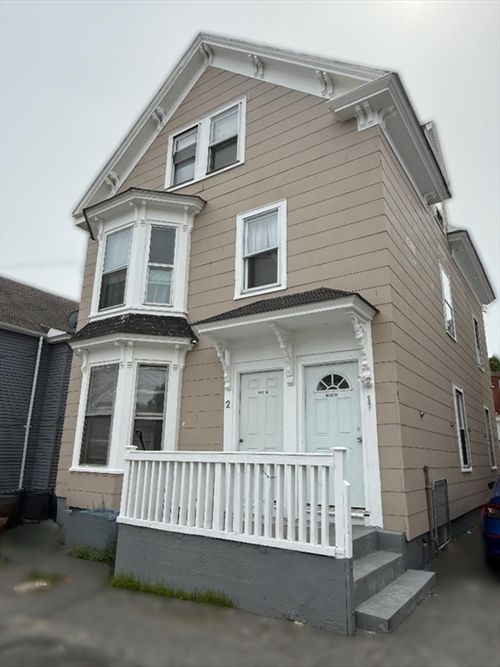 2 Avon Pl, Haverhill, MA, 01832-5352 | Card Image