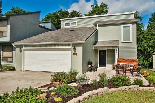 106 Harbour Town Court, Conroe, TX, 77356 | Card Image