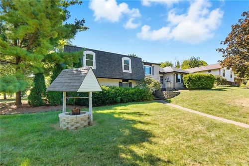 111 Beacon Hill Dr, Beavercreek, OH, 45440-3535 | Card Image