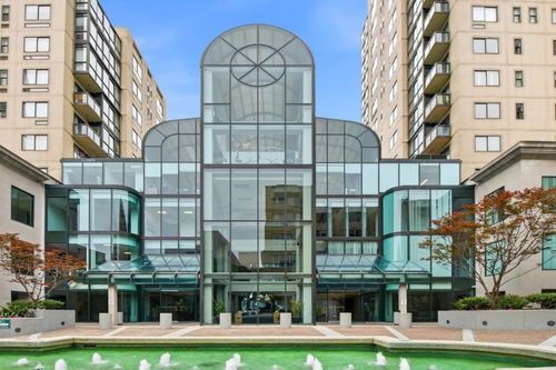 722-1 Daniel Burnham Ct, San Francisco, CA, 94109-5462 | Card Image