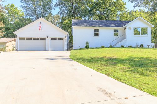 712 N Oakwood St, Rossville, GA, 30741-1528 | Card Image