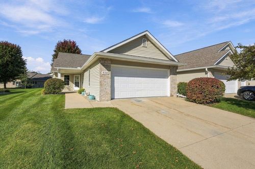 614 Springbrook Cir, Deforest, WI, 53532-1091 | Card Image