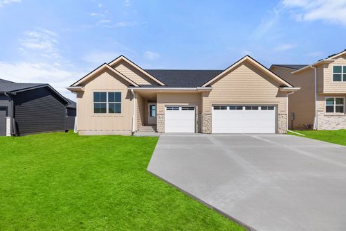 410 Ne 59th Ct, Ankeny, IA, 50021 | Card Image