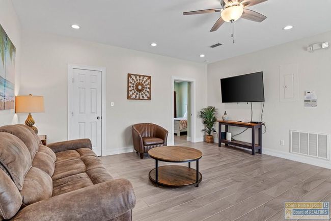 1109 Tarpon Ave, Home with 4 bedrooms, 5 bathrooms and null parking in Port Isabel TX | Image 27