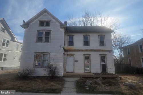 418 Mcdowell Ave, HAGERSTOWN, MD, 21740-3661 | Card Image