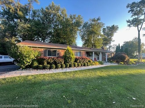25925 Sierra Drive, Novi, MI, 48374 | Card Image
