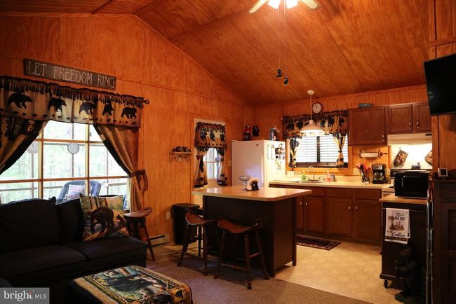 200 Rock Creek Trl, House other with 2 bedrooms, 1 bathrooms and null parking in RIO WV | Image 10