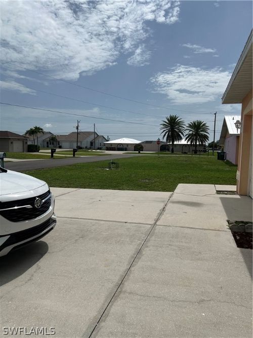 279 3rd Ter, Cape Coral, FL, 33991-2023 | Card Image