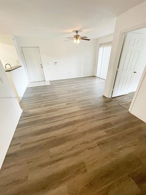 206-4081 San Marino Blvd, West Palm Beach, FL, 33409-8617 | Card Image