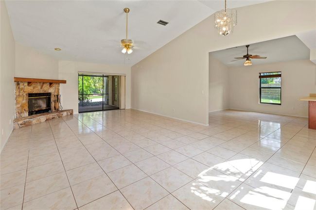4805 Cypress Lake Ct, House other with 3 bedrooms, 2 bathrooms and null parking in SARASOTA FL | Image 7