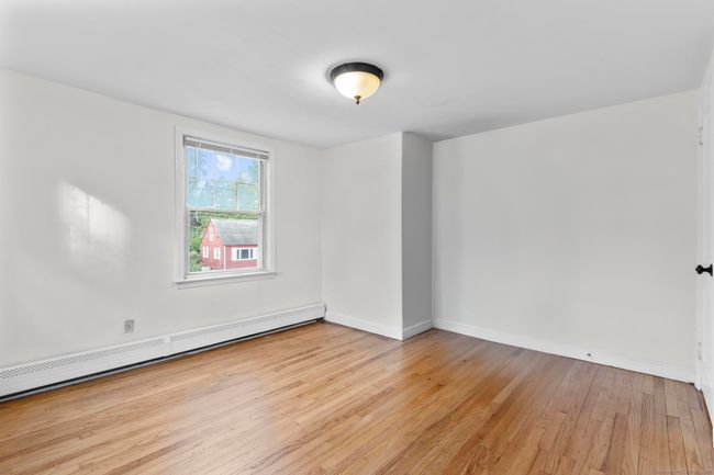 4 Buttonball Trl, House other with 3 bedrooms, 2 bathrooms and null parking in Norwalk CT | Image 17
