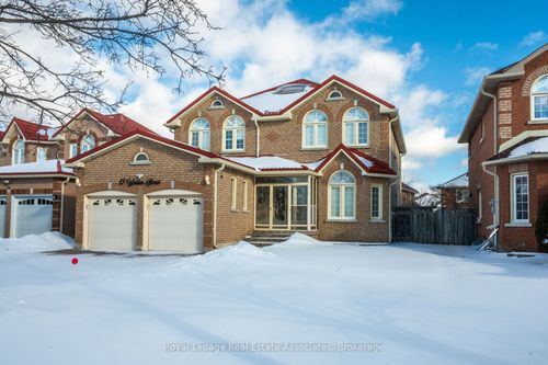 17 Walden St, Markham, ON, L3S3M1 | Card Image