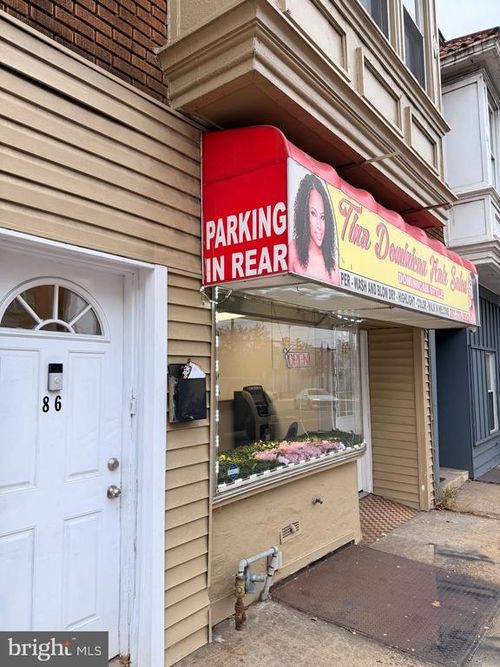 86 N York Rd, WILLOW GROVE, PA, 19090-3415 | Card Image