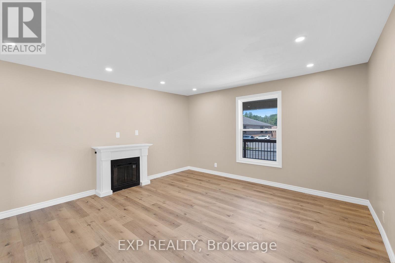 Residential Lease in Brighton 2