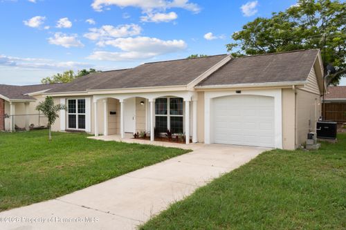4118 Stratfield Dr, New Port Richey, FL, 34652-5665 | Card Image
