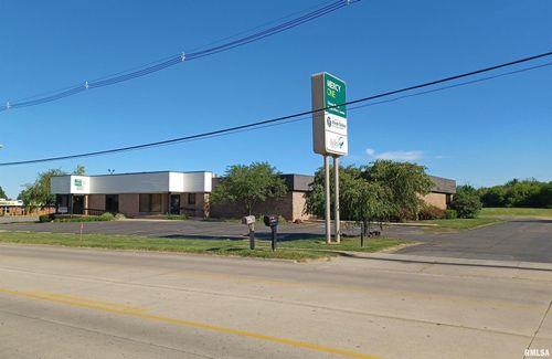 931 13th Ave N Avenue N, Clinton, IA, 52732 | Card Image