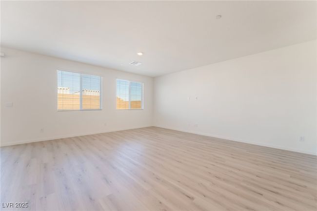 Unfurnished room with light wood-type flooring and recessed lighting | Image 6