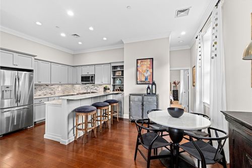 unit-206-7 Russell St, Plymouth, MA, 02360-4992 | Card Image