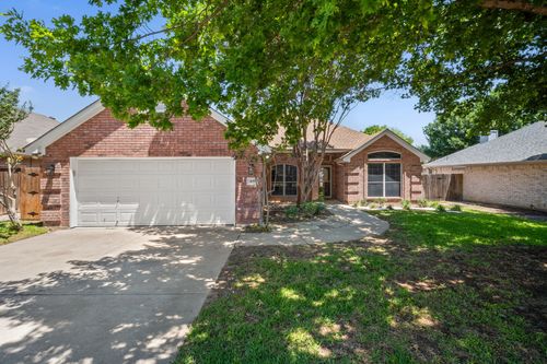 317 Cindy Ln, Saginaw, TX, 76179-3456 | Card Image