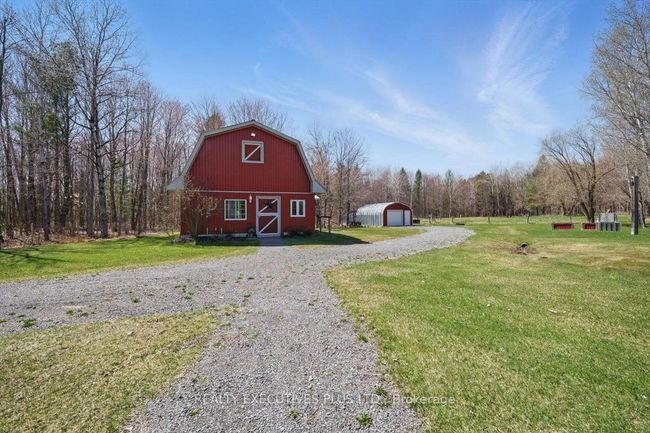 2935 Baseline Rd, House other with 5 bedrooms, 4 bathrooms and 10 parking in Saint-Pascal-Baylon ON | Image 36