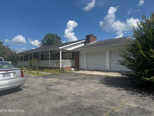 157 Petrey Rd, La Follette, TN, 37766-5111 | Card Image
