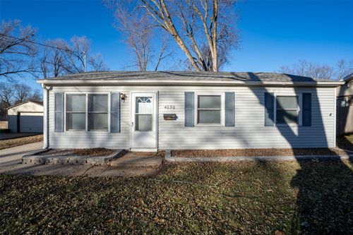 4030 E Seneca Ave, Des Moines, IA, 50317-8122 | Card Image