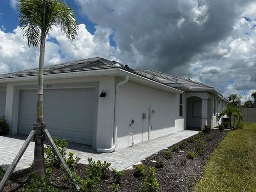 8225 Shore Lake Dr, ENGLEWOOD, FL, 34224-9329 | Card Image