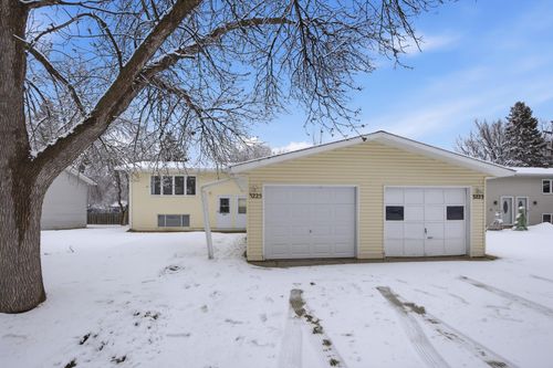 3225-3223-3225 2nd St N, Fargo, ND, 58102-1108 | Card Image