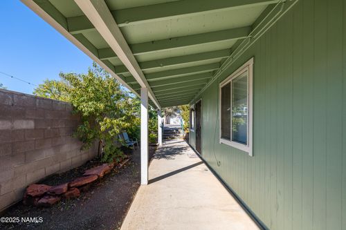 2420 N West St, Flagstaff, AZ, 86004-3532 | Card Image