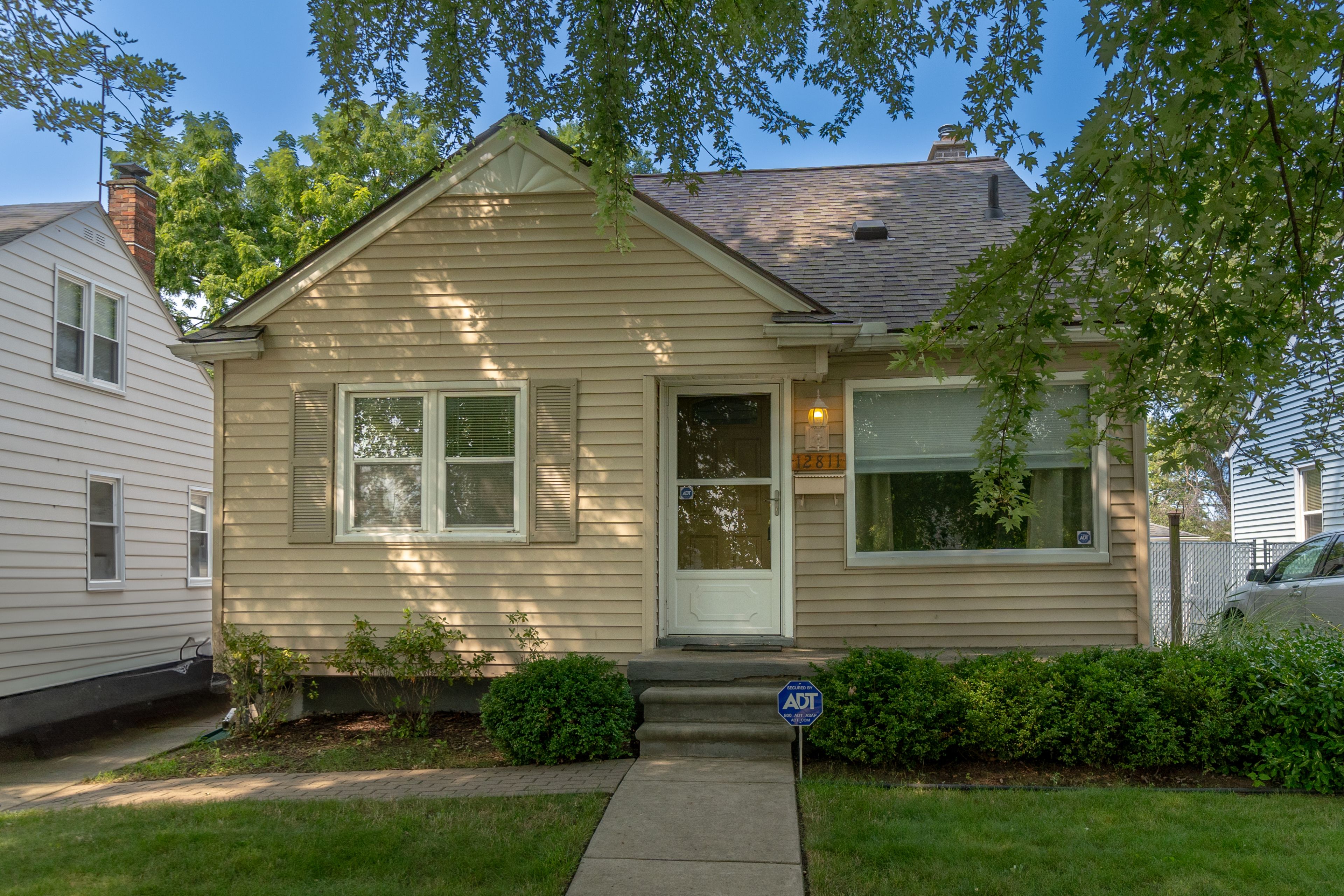 Berwyn , Redford, MI 48239